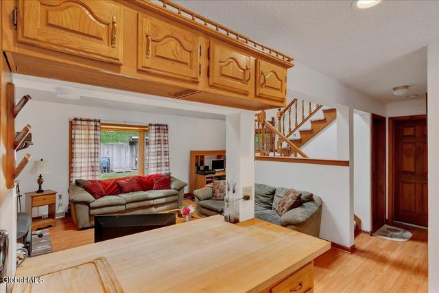 64 Ford Road, Troy, NY 12180