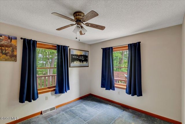 64 Ford Road, Troy, NY 12180