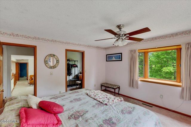 64 Ford Road, Troy, NY 12180