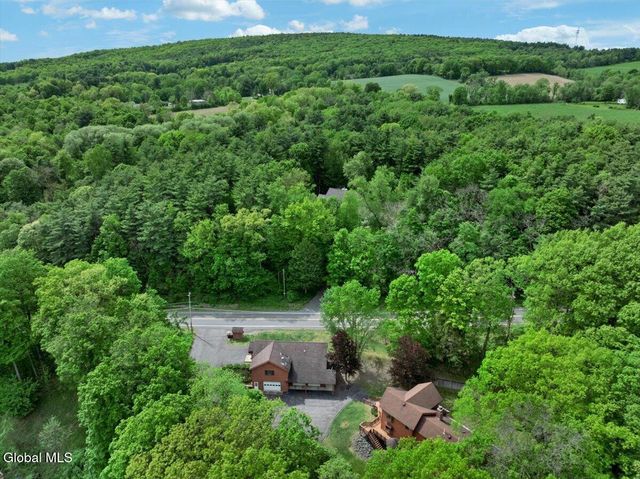 64 Ford Road, Troy, NY 12180