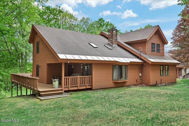 64 Ford Road, Troy, NY 12180