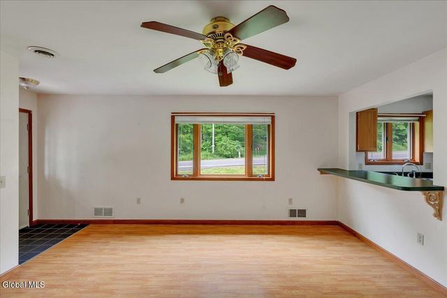 64 Ford Road, Troy, NY 12180
