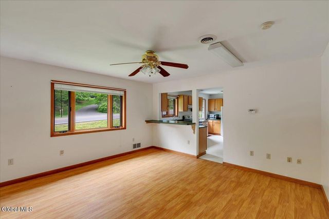 64 Ford Road, Troy, NY 12180