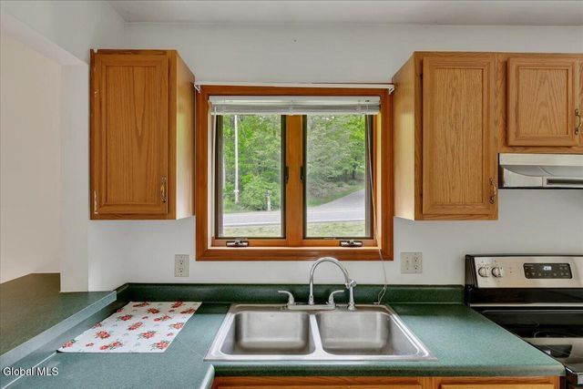64 Ford Road, Troy, NY 12180