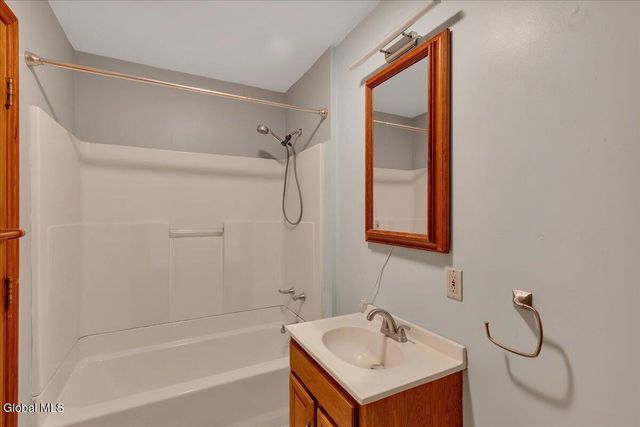 64 Ford Road, Troy, NY 12180
