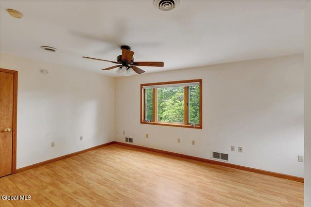 64 Ford Road, Troy, NY 12180