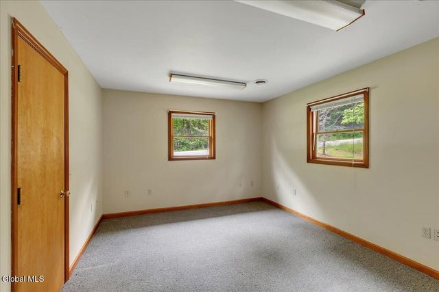 64 Ford Road, Troy, NY 12180