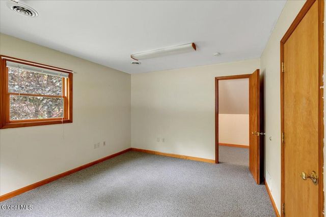 64 Ford Road, Troy, NY 12180