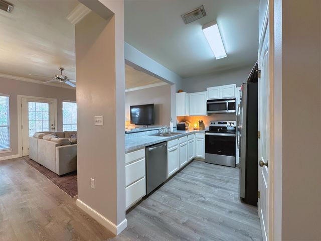 401 Twin Lakes Lane, Destin, FL 32541