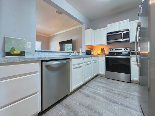 401 Twin Lakes Lane, Destin, FL 32541