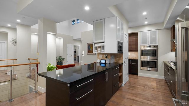 3720 Deauville Pl, Santa Rosa, CA 95403