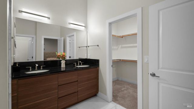 3720 Deauville Pl, Santa Rosa, CA 95403