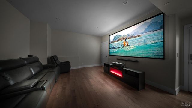 3720 Deauville Pl, Santa Rosa, CA 95403