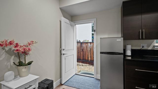 3720 Deauville Pl, Santa Rosa, CA 95403