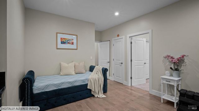 3720 Deauville Pl, Santa Rosa, CA 95403