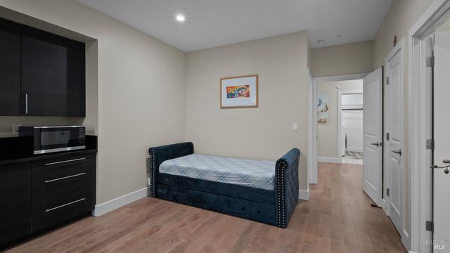 3720 Deauville Pl, Santa Rosa, CA 95403