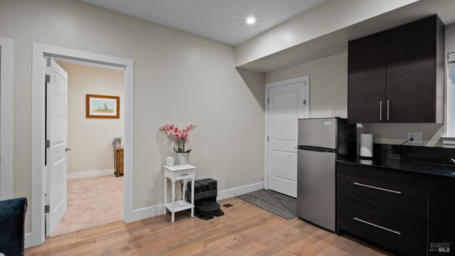 3720 Deauville Pl, Santa Rosa, CA 95403