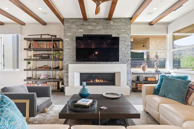 6180 N LAS BRISAS Drive, Paradise Valley, AZ 85253