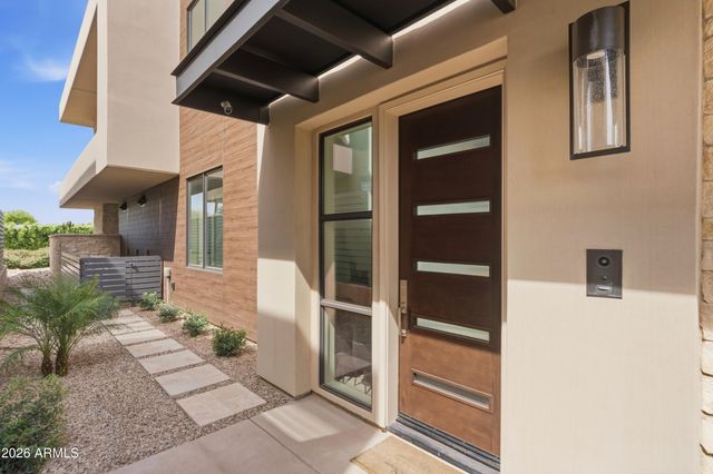 6180 N LAS BRISAS Drive, Paradise Valley, AZ 85253