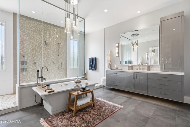 6180 N LAS BRISAS Drive, Paradise Valley, AZ 85253