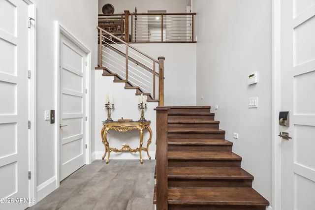 6180 N LAS BRISAS Drive, Paradise Valley, AZ 85253