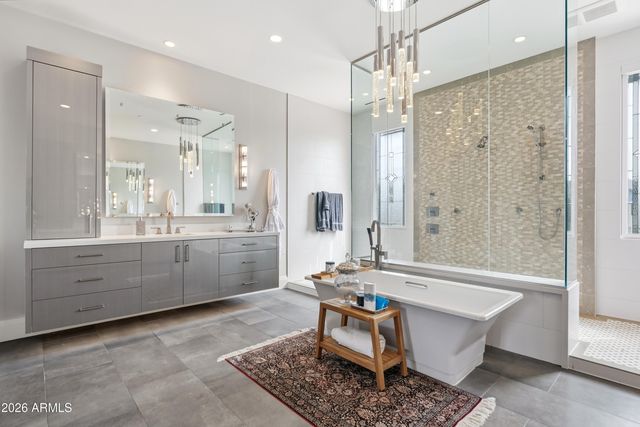 6180 N LAS BRISAS Drive, Paradise Valley, AZ 85253