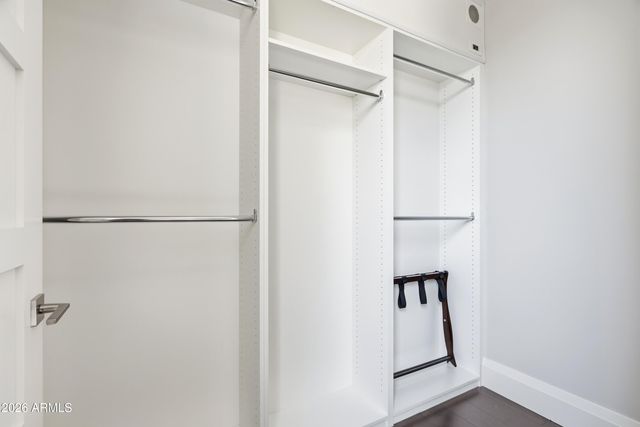 6180 N LAS BRISAS Drive, Paradise Valley, AZ 85253