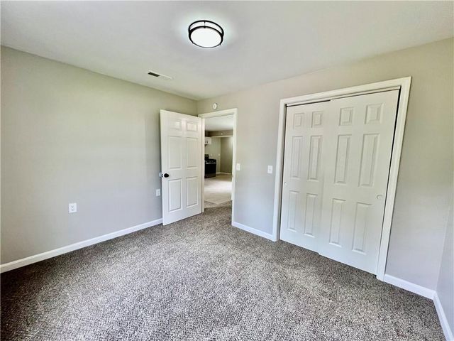 1310 N Indian Lane, Independence, MO 64056