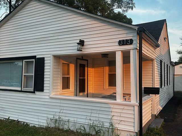 313 Grand Boulevard, Loves Park, IL 61111