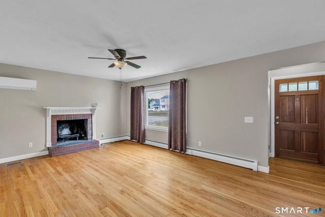 215 Pinney Street, Ellington, CT 06029