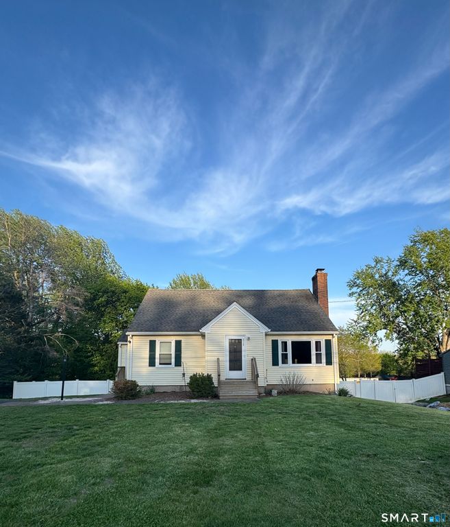 215 Pinney Street, Ellington, CT 06029