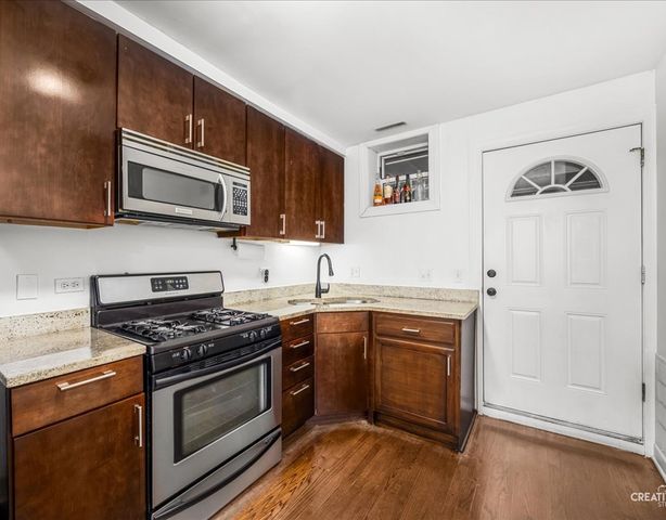 3335 W BYRON Street G, Chicago, IL 60618