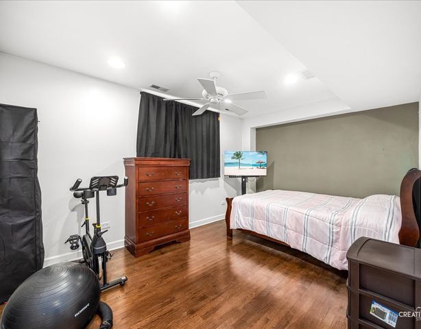 3335 W BYRON Street G, Chicago, IL 60618