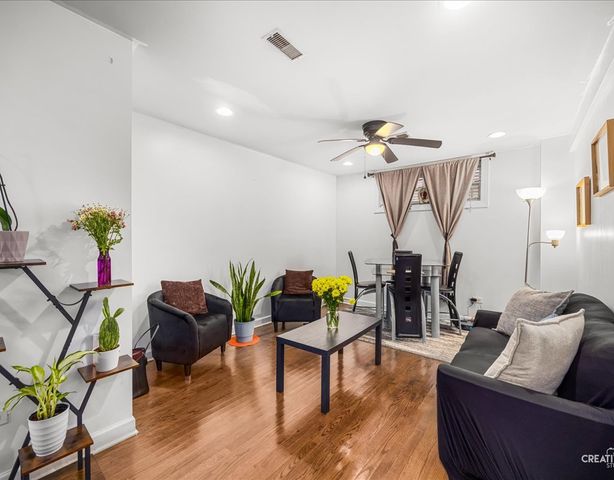 3335 W BYRON Street G, Chicago, IL 60618