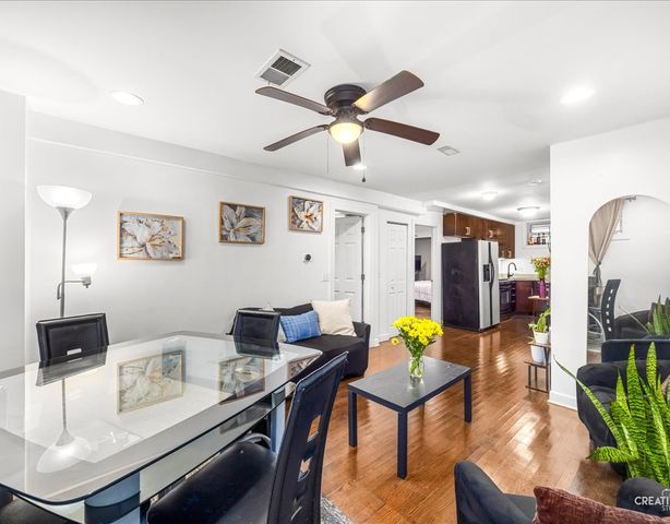 3335 W BYRON Street G, Chicago, IL 60618