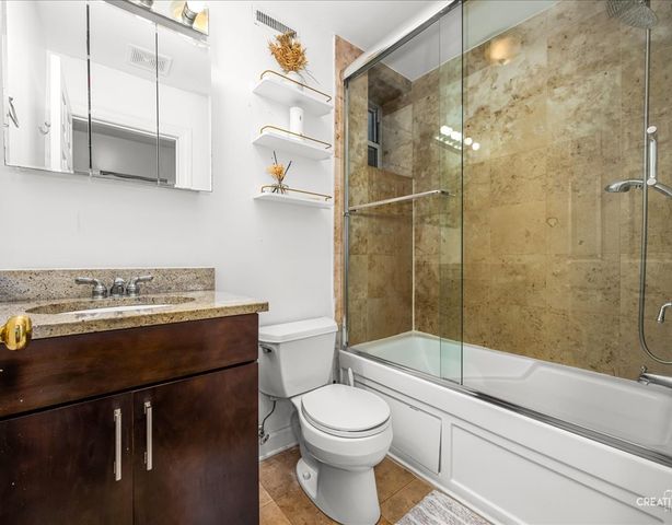 3335 W BYRON Street G, Chicago, IL 60618