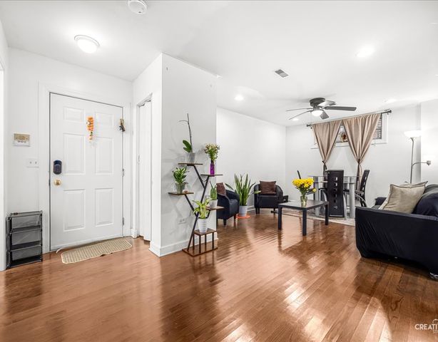 3335 W BYRON Street G, Chicago, IL 60618