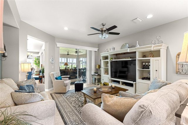 9543 SE 137TH STREET ROAD, Summerfield, FL 34491