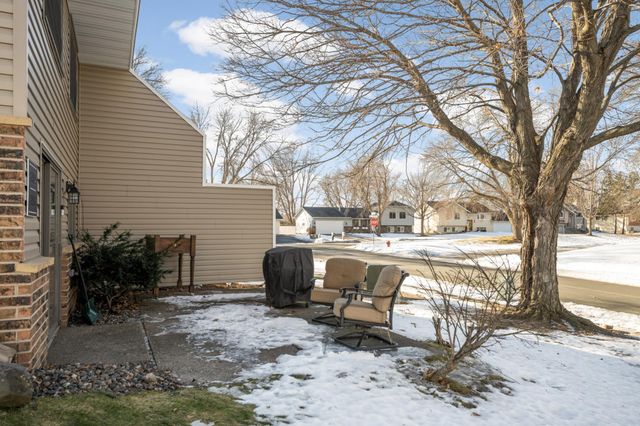 6904 Ives Lane N, Maple Grove, MN 55369