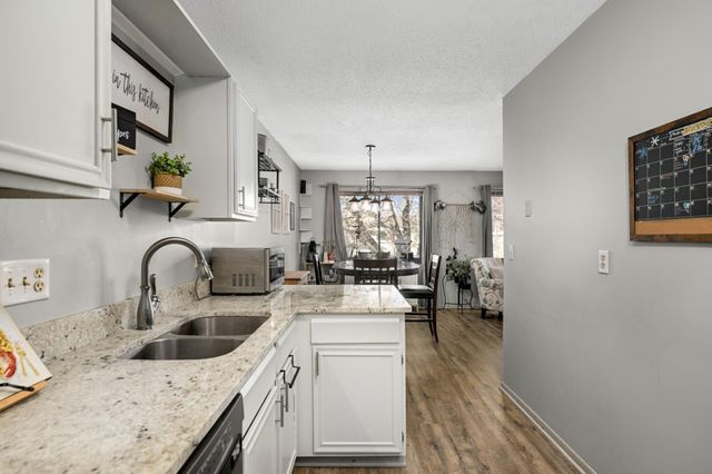 6904 Ives Lane N, Maple Grove, MN 55369