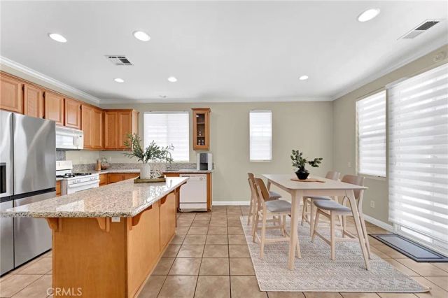 4244 Windspring, Corona, CA 92883