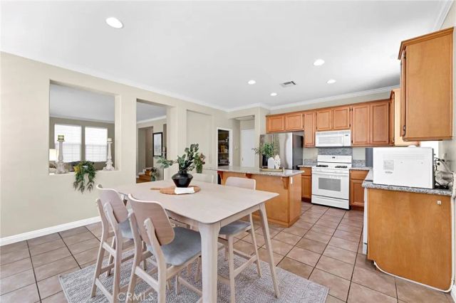 4244 Windspring, Corona, CA 92883