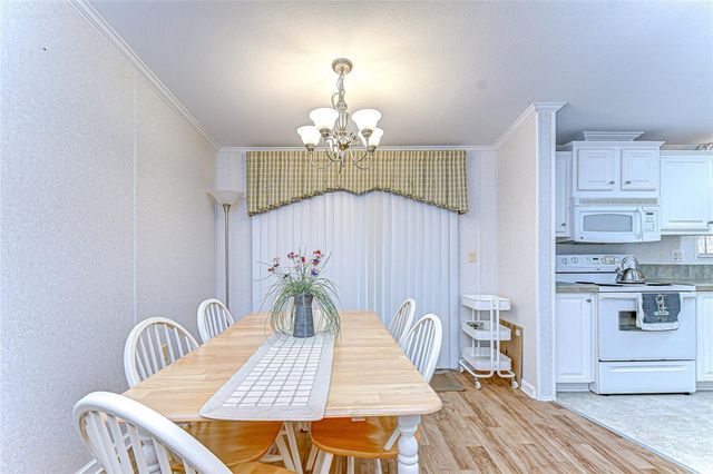 3337 DAWNS DELL, Zephyrhills, FL 33541