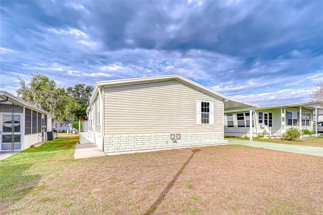 3337 DAWNS DELL, Zephyrhills, FL 33541