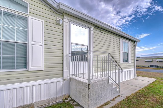 3337 DAWNS DELL, Zephyrhills, FL 33541