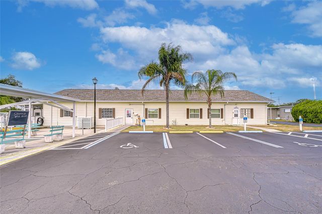 3337 DAWNS DELL, Zephyrhills, FL 33541