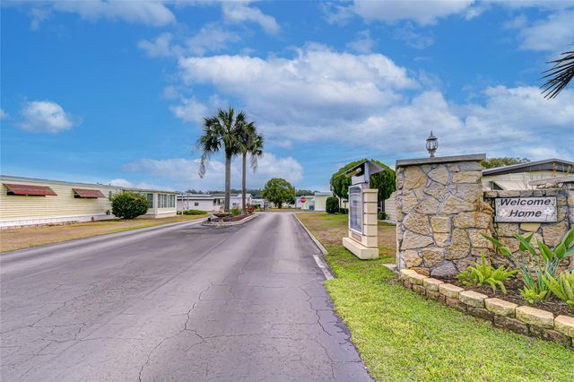 3337 DAWNS DELL, Zephyrhills, FL 33541