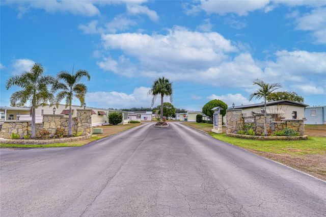 3337 DAWNS DELL, Zephyrhills, FL 33541