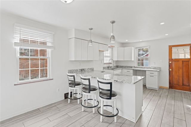 105 Saniel Dr, West Mifflin, PA 15122