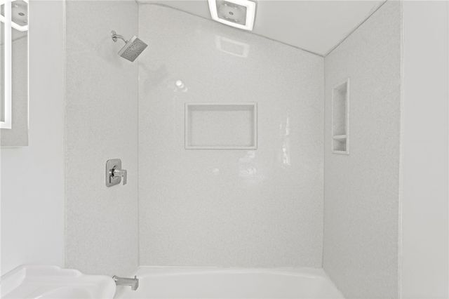 105 Saniel Dr, West Mifflin, PA 15122